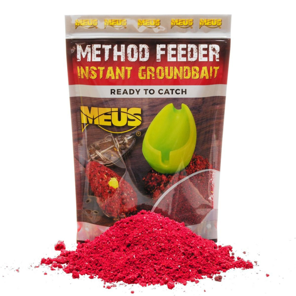 Instant Groundbait Truskawka 700GRAM